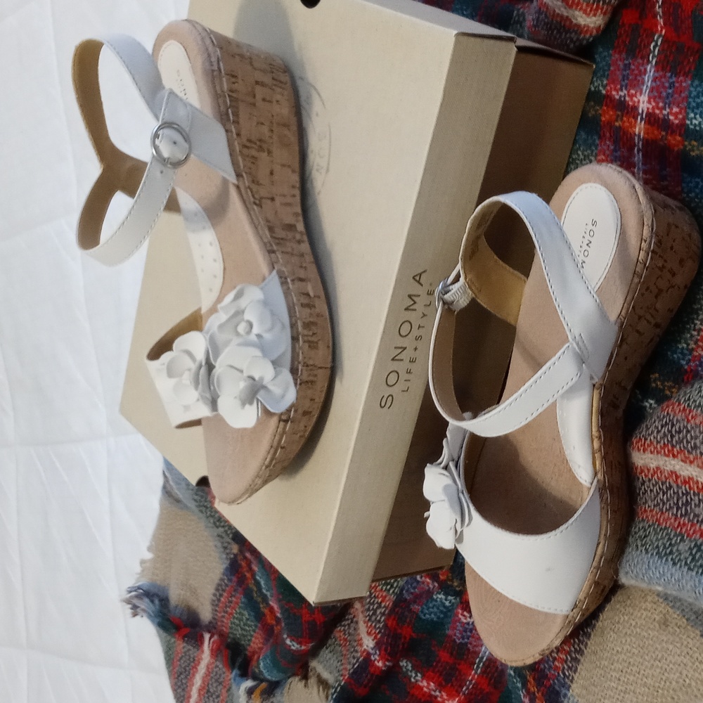 Womens sandals